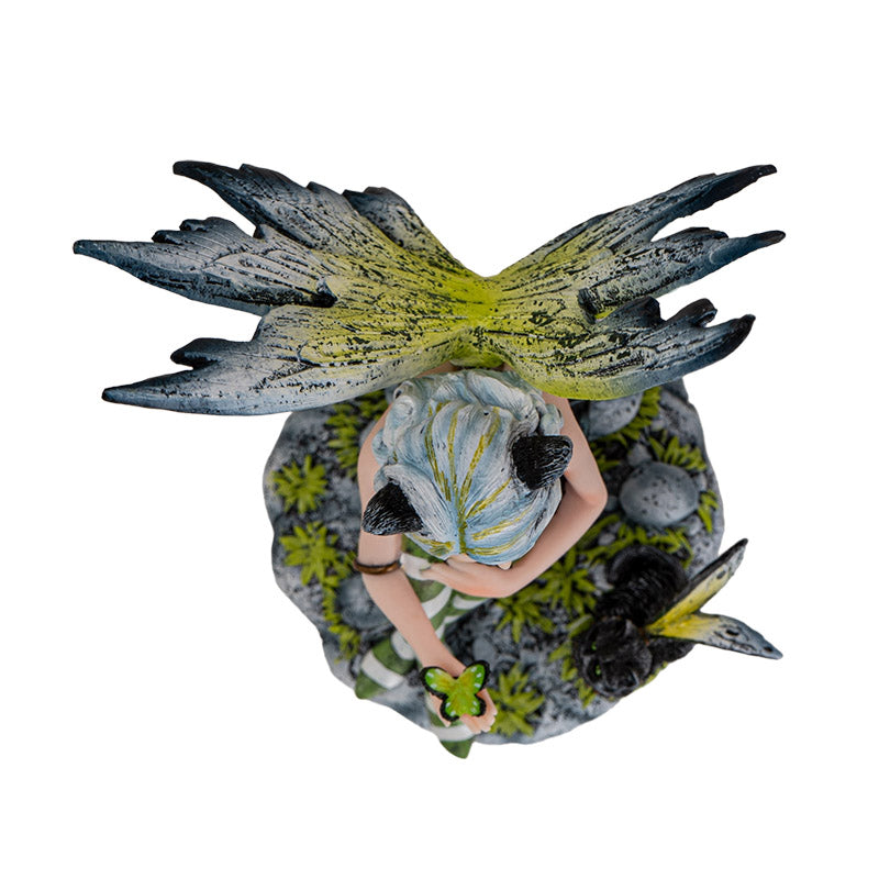 Hada con gato con alas